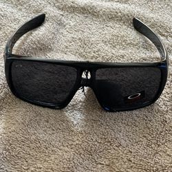 Oakley Dispatch 1 Sunglasses 