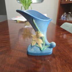 Original Roseville Vase 203-6"