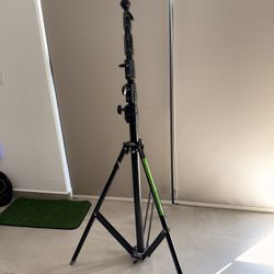 Veo Carbon Fiber Tripod – 24.2 Ft. Standalone Tripod with Lightweight Design and Durable Construction for Sports Recording and Camera Setup