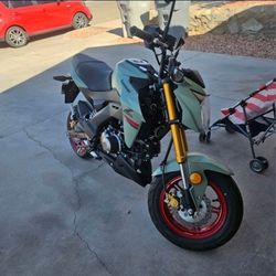 2023 Kawasaki Z125 Pro