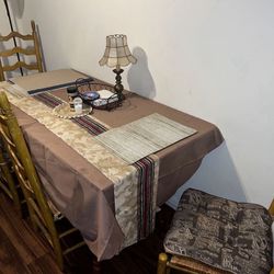 Extendable Dining Table 