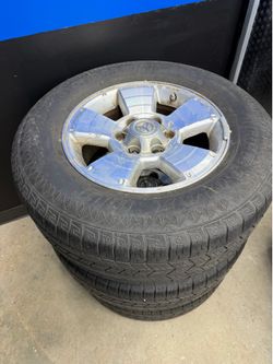 2nd gen Tacoma rims and tires