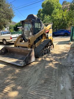 Wood chipper mulching machine tree 🌳 bobcat brush clearing