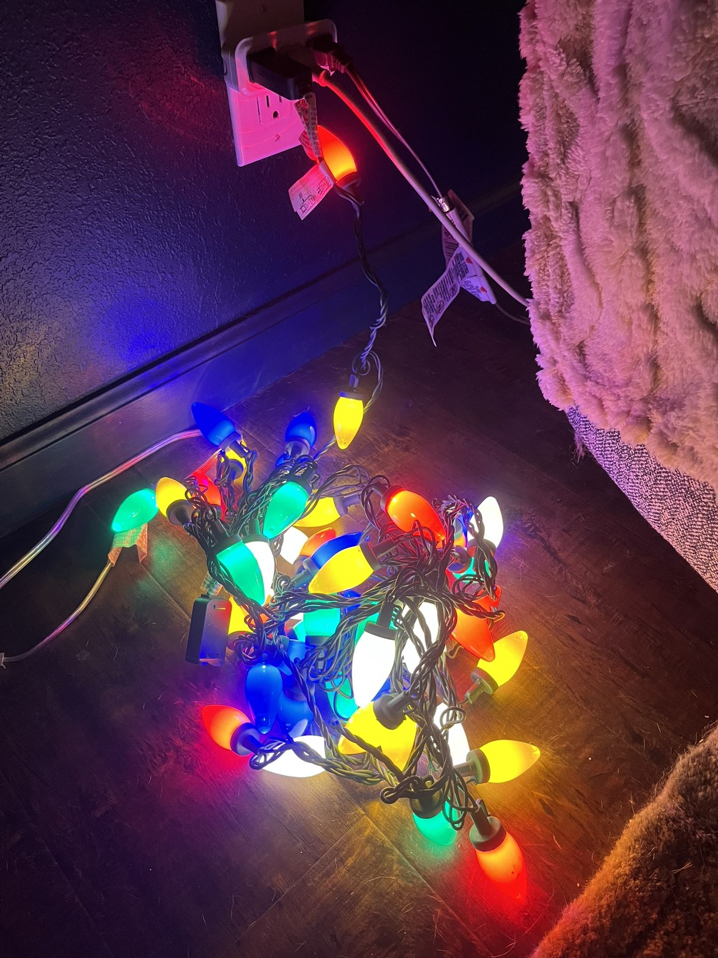 Outdoor CHRISTMAS LIGHTS X3- NEW