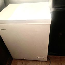 Galanz 5.0 cu ft Chest Freezer 