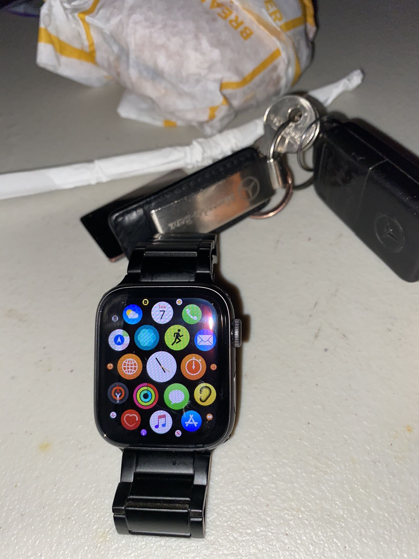 Apple Watch 5 serious with gps and cellular