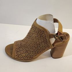 Universal Thread Milliana Heeled SlingBack Cut Out Fashion Boots Women’s Sz. 9.5