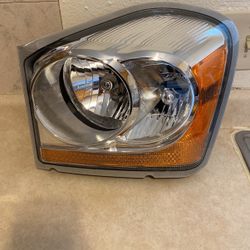 DODGE DURANGO headlight 04-06