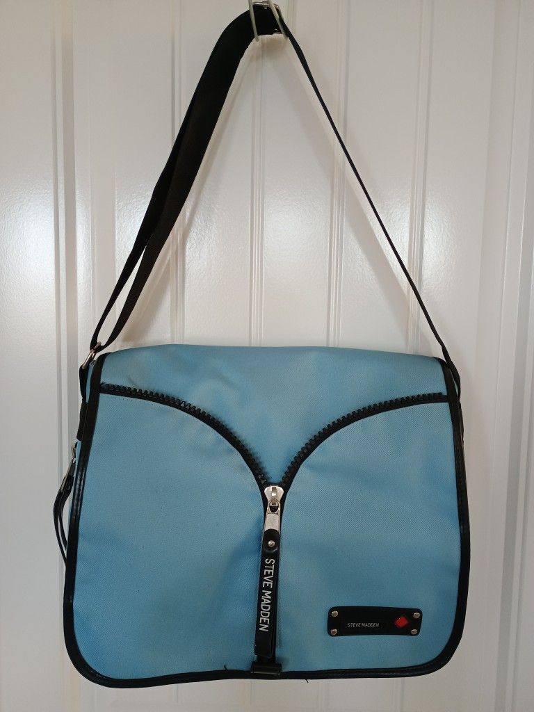 Steve Madden Durable Big Zipper Blue Messenger Crossbody Bag Multiple Layers