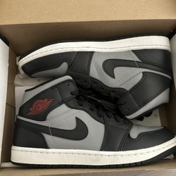 Jordan 1 Mid Shadow