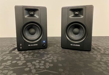 M-Audio BX4 Monitors