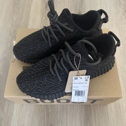 Adidas Yeezy 350 Pirate Black 5.5