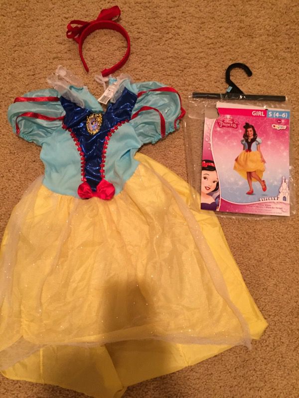 Snow White Halloween costume