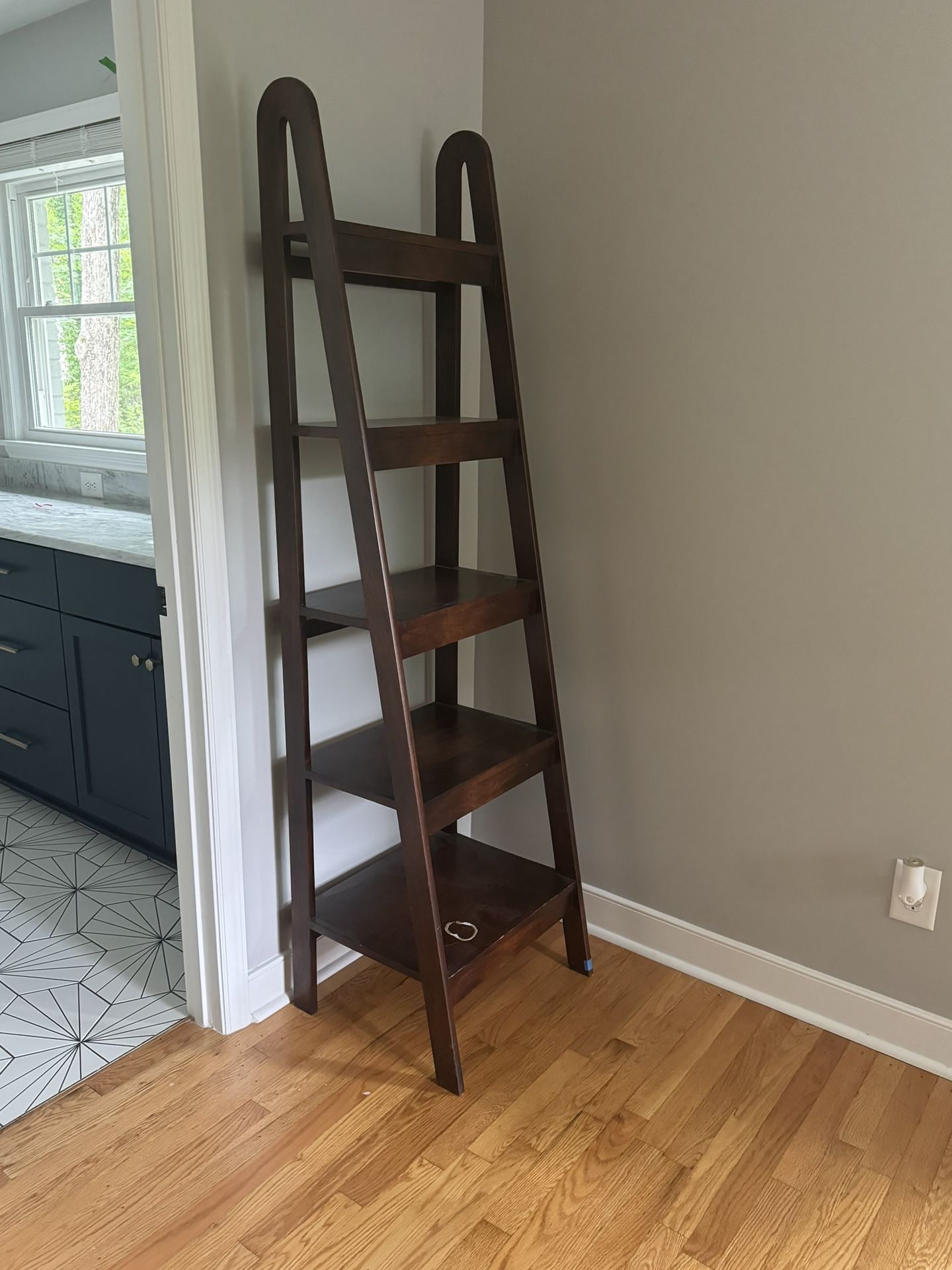 Ladder Bookshelf 