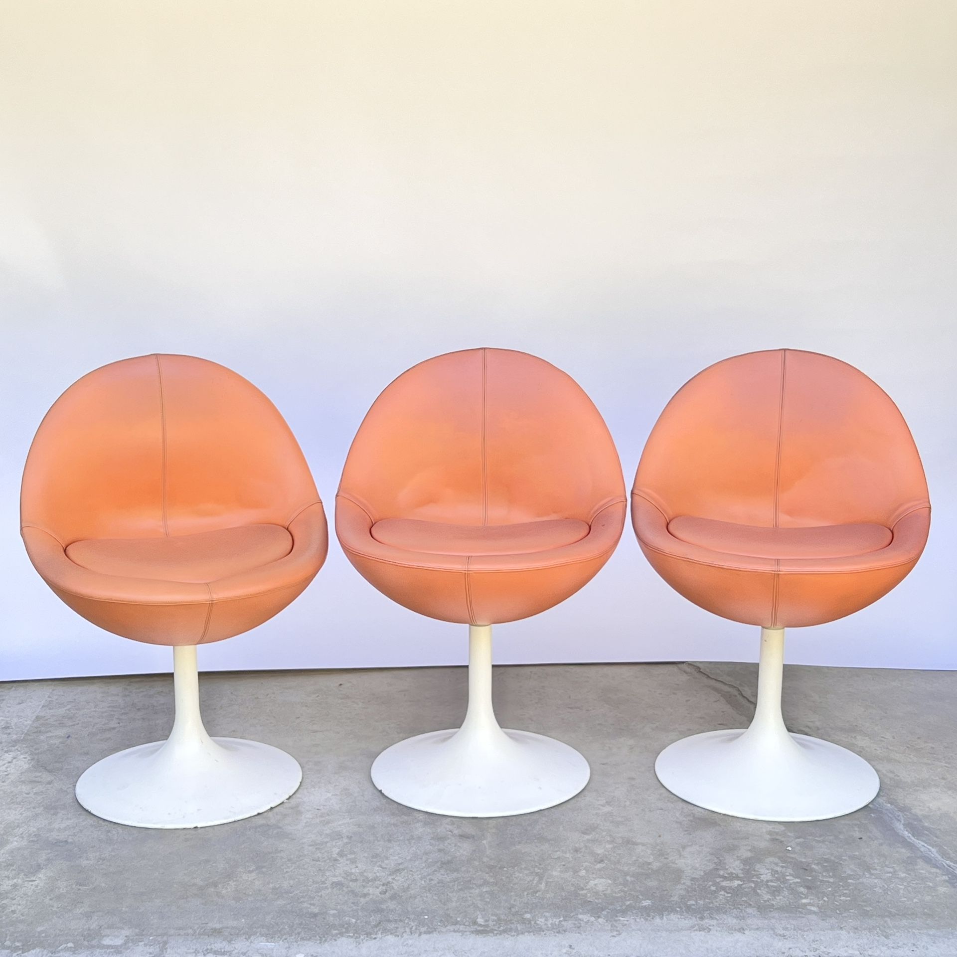 3 Vintage Börje Johanson Design Orange Leather Venus Chairs White Tulip Base Sweden, 1960s