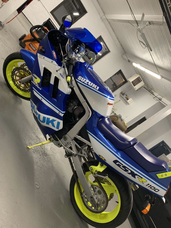 1990 gsxr 1100
