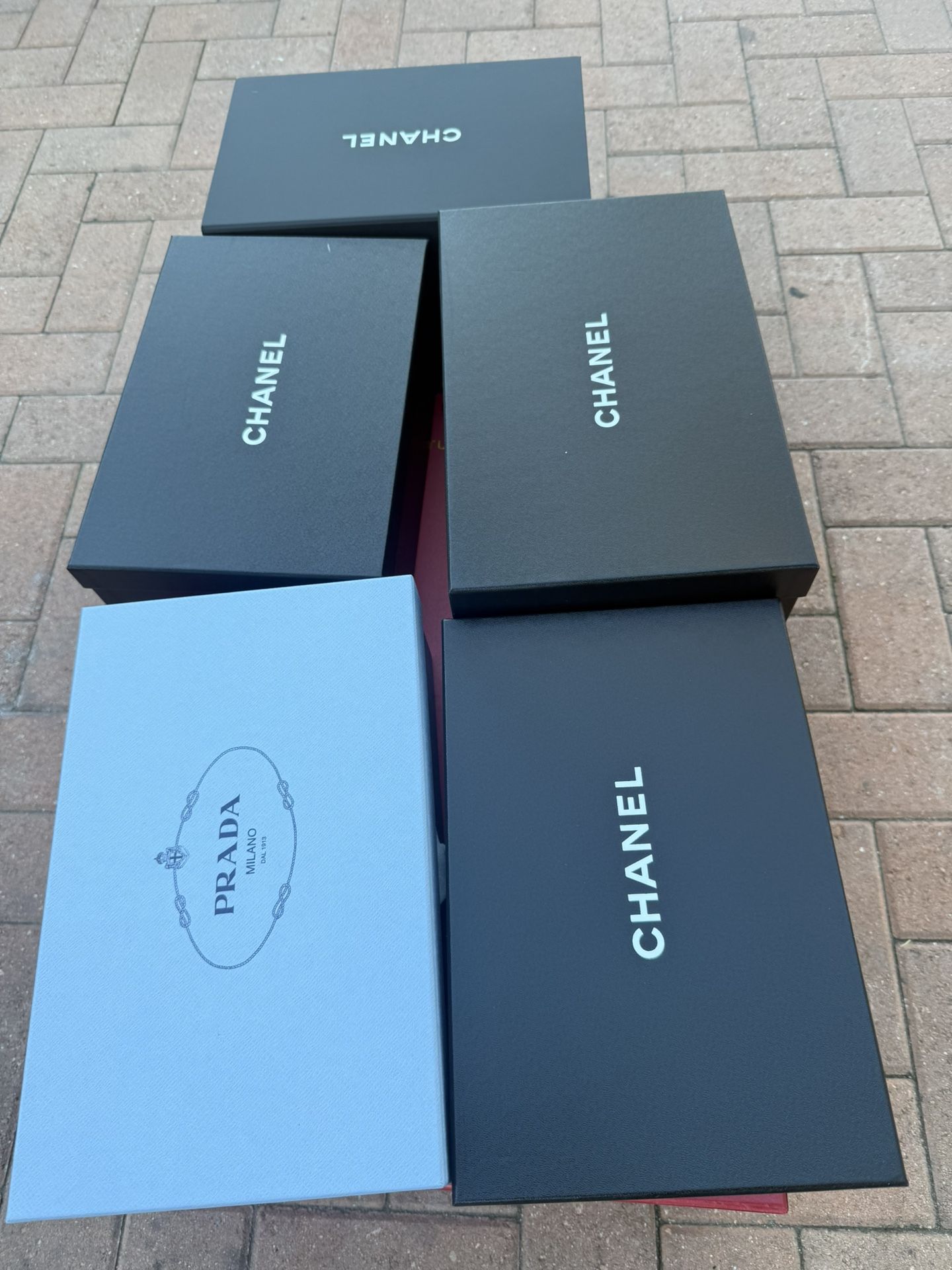 Prada ,,, Chanel. Cajas Para Zapatos