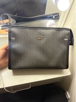 Guess bag travel pouch