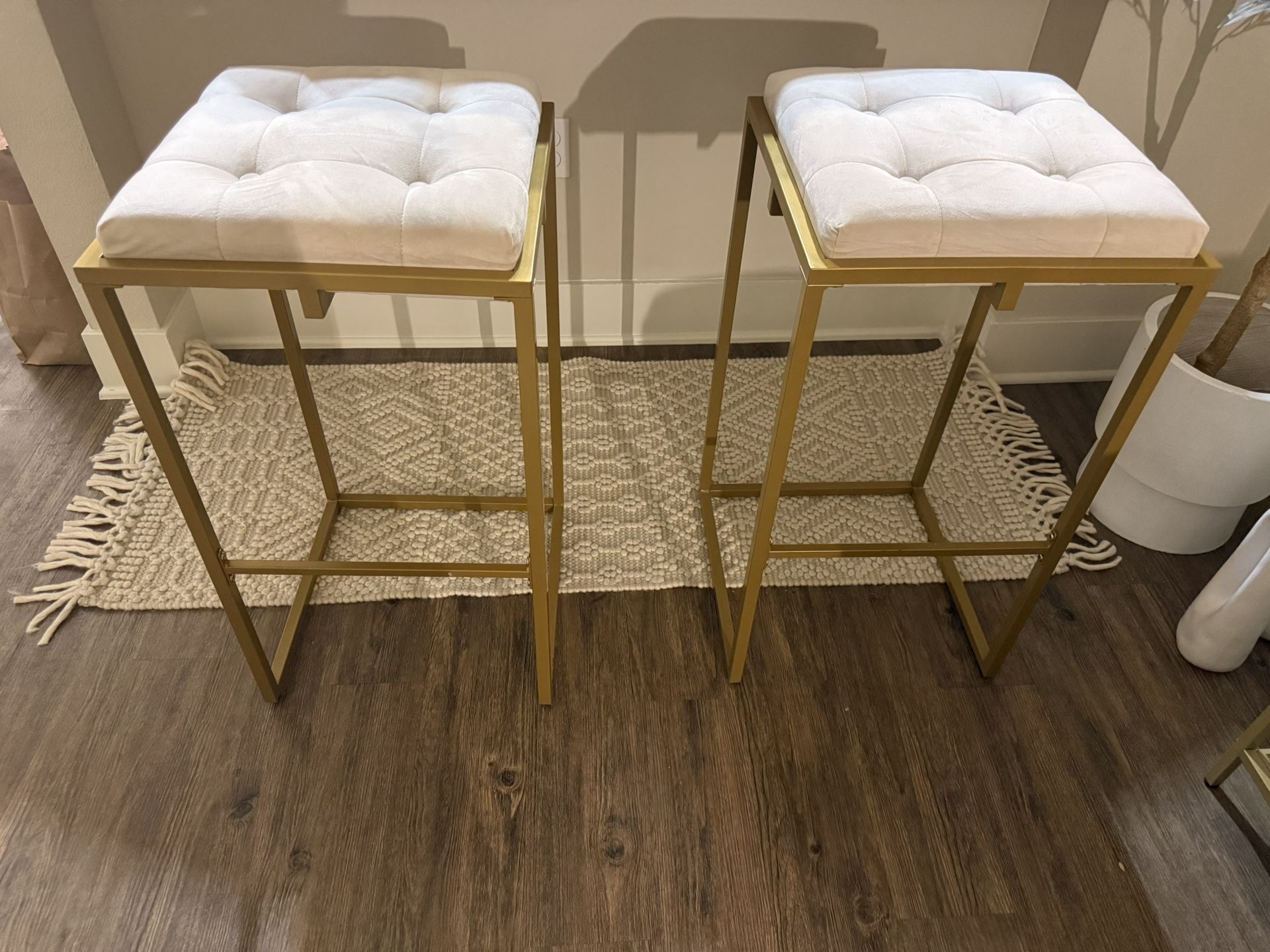 2 Set Of Bar Stools