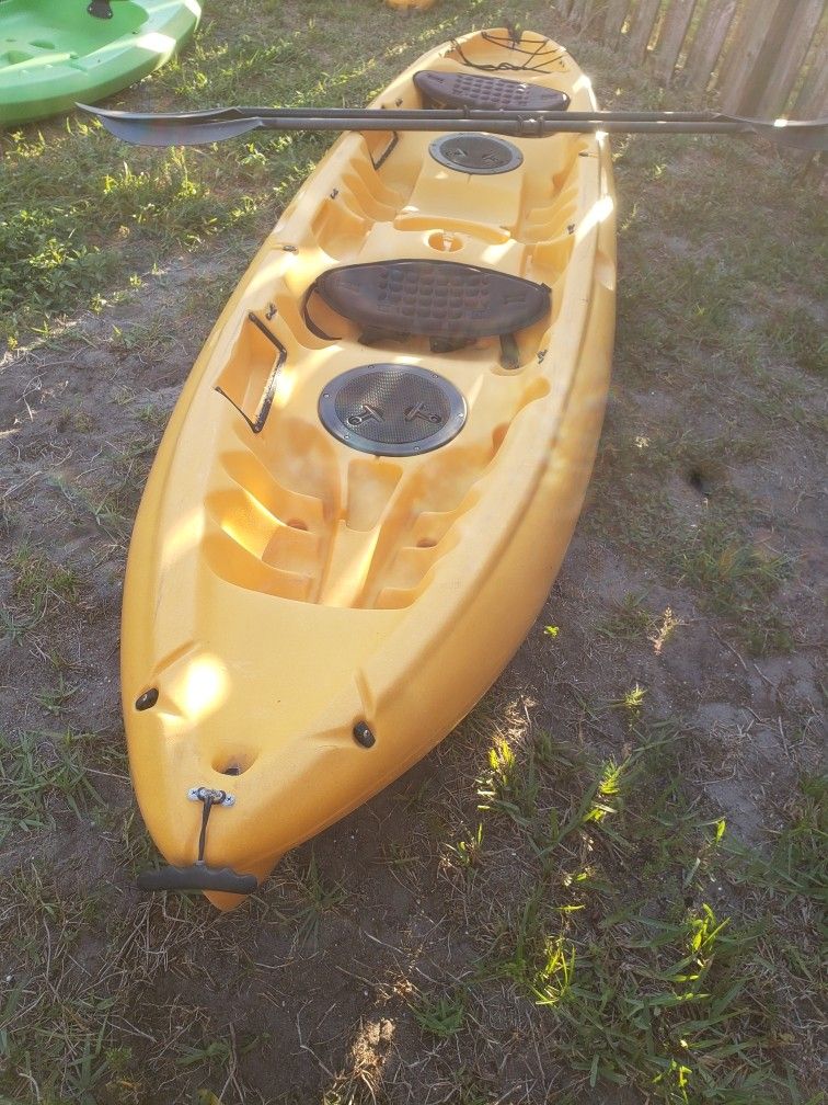 Hobie Kona Tandem Kayak With 2 Hobie Paddles And Both Seats