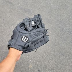 Wilson Baseball Glove