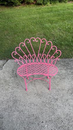 Mini Pink Bench For Photography