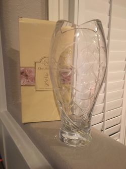 Lenox crystal vase