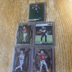 Drake Maye Rookie Football Card Lot: Includes inserts
