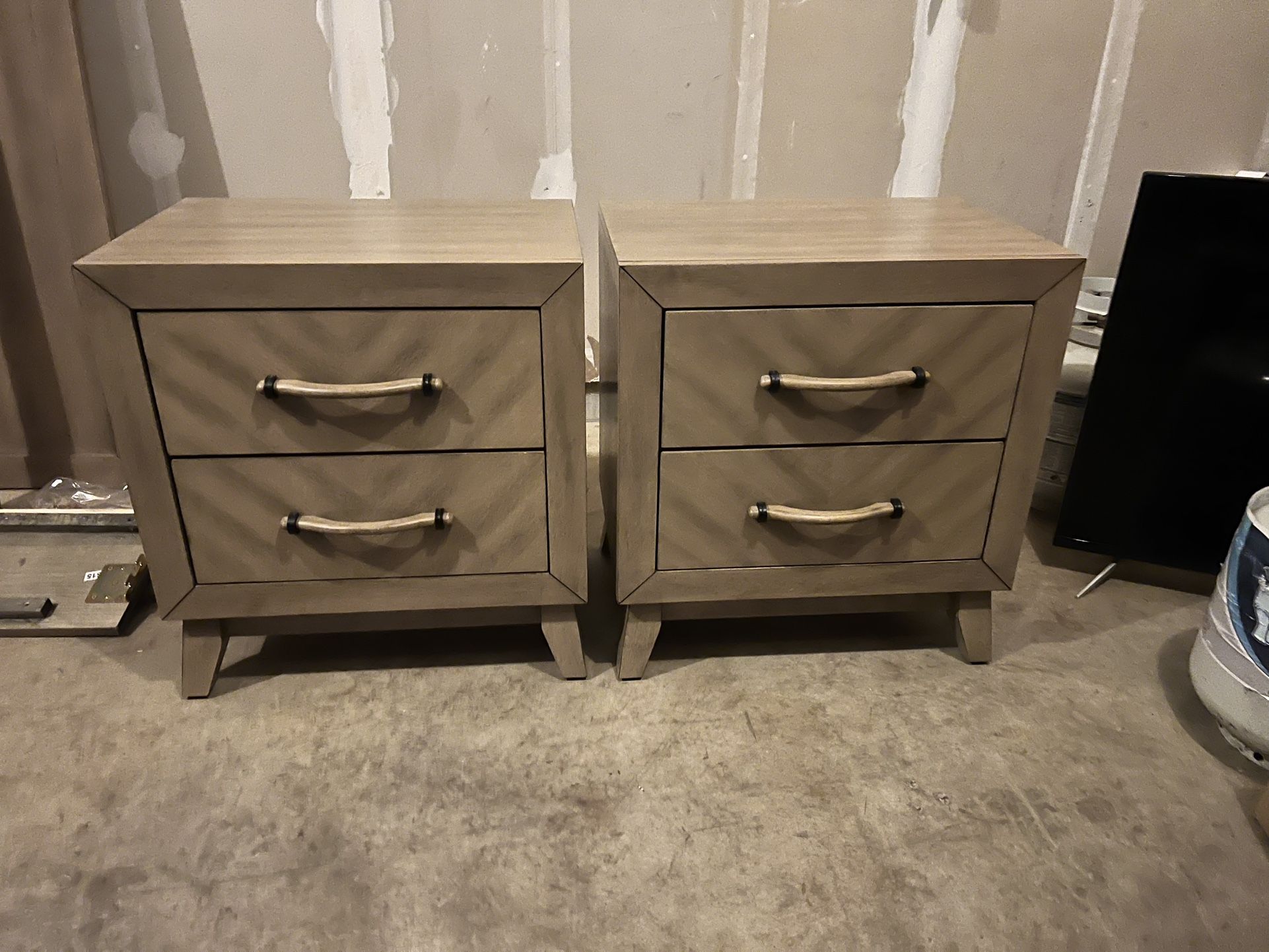 Dezerey Nightstands End Table Drawers Set (Comes as a set) Make an Offer. Need gone. Will Deliver