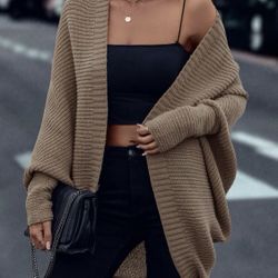 Especial De Ponchos Y Cardigans Llévese Uno A Precio Regular Y Llévese Uno Gratis 