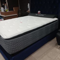 *Holiday Sale Event*---Royal Blue Velvet Fabric Stunning Queen/King Beds---Starting At $99---Delivery Available🙌