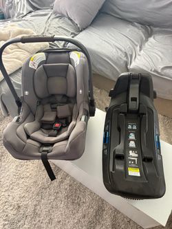 Nuna Pipa Infant Car Seat with Base