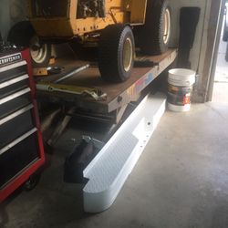 Air Operated Lift Table With Side Extensions