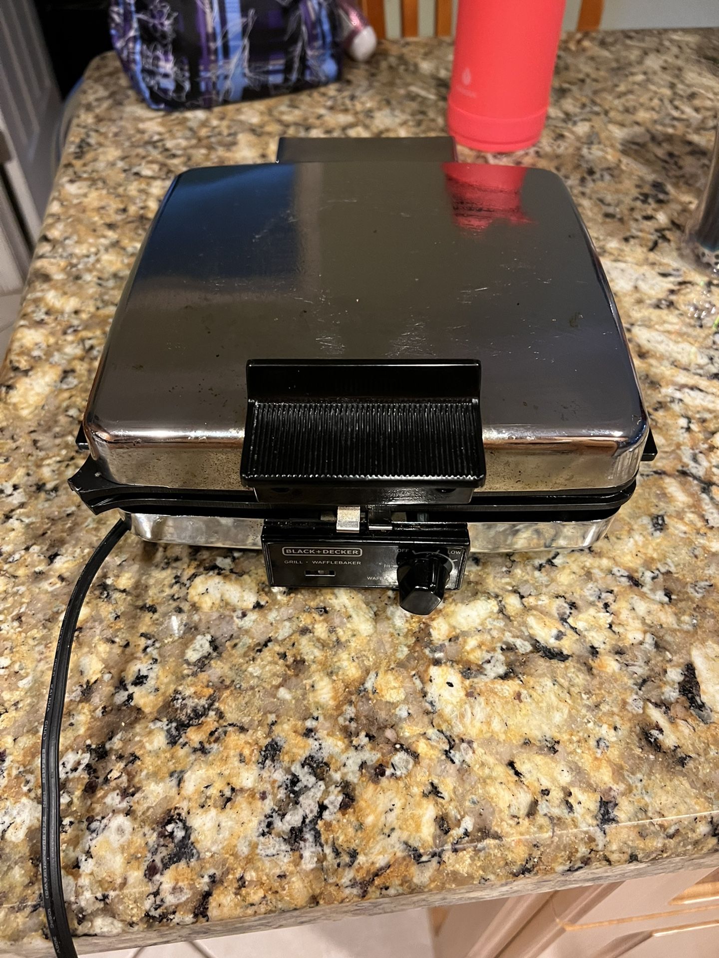 BLACK+DECKER 3-in-1 Waffle Maker with Nonstick Reversible Plates, Stainless Steel, G48TD