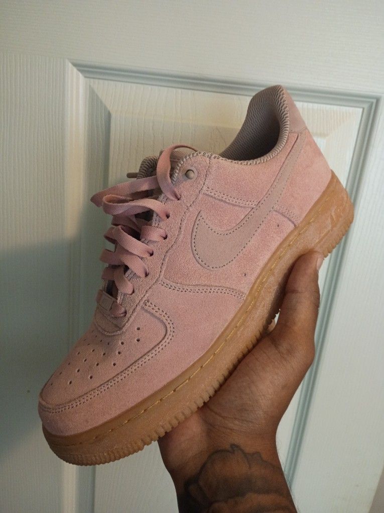 Nike Air Force 1