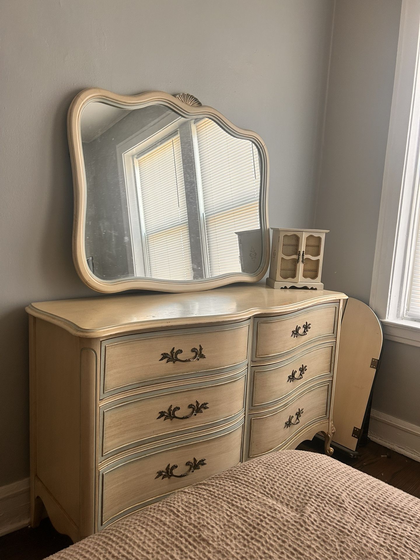 Antique Dresser And Mirror Set