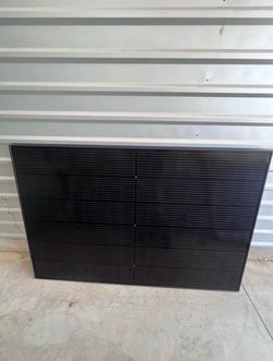 Solar panel (The SolarSpace SS8-54HSB-405M)