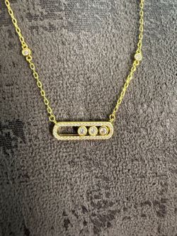Cadena de mujer