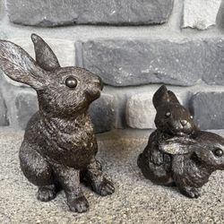Set Of 2 Bunny Statues 