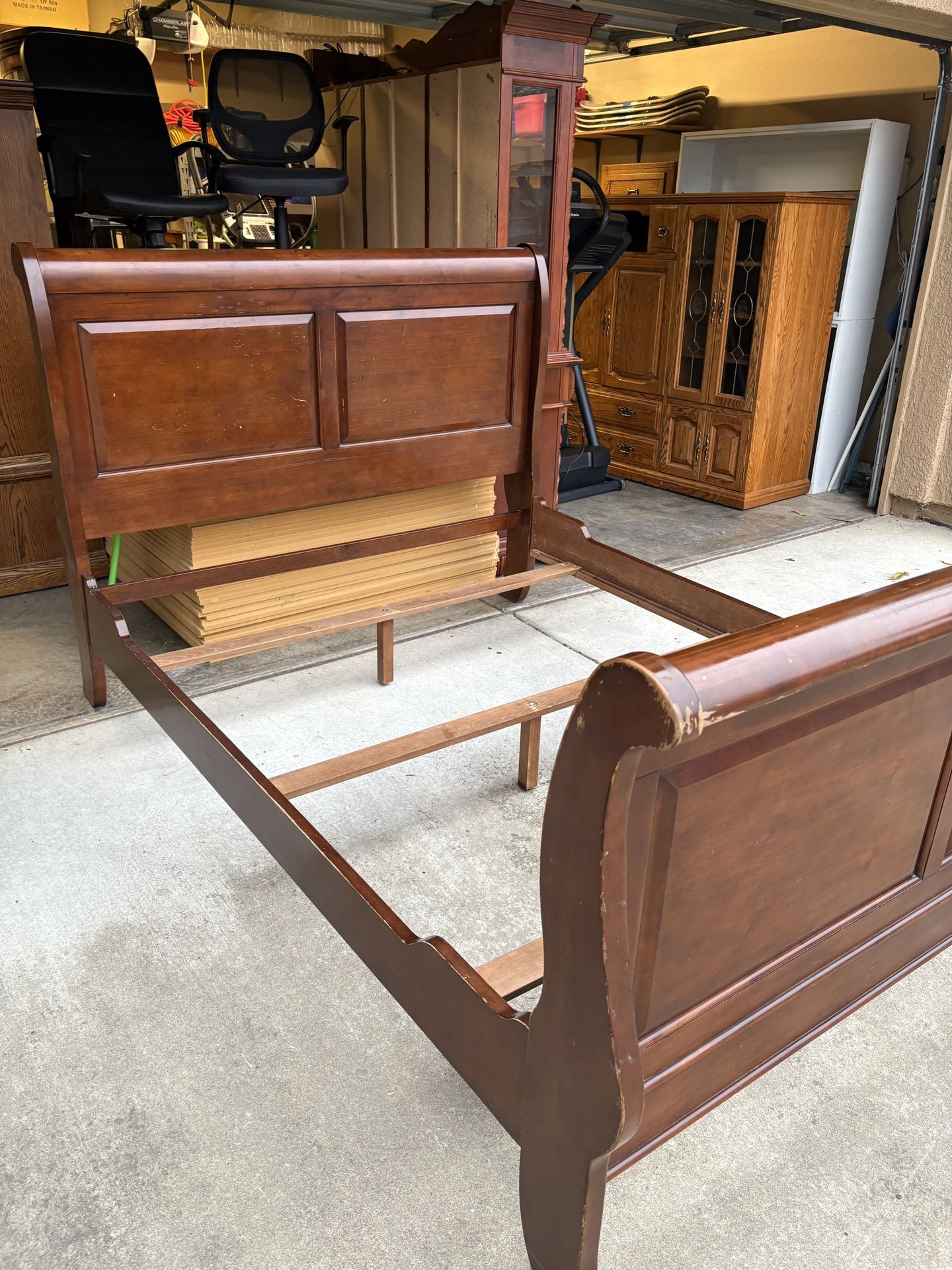 Queen Wood Bed Frame