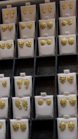 STAINLESS STEEL NUGGET EARRINGS 