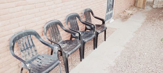 4 out door chairs