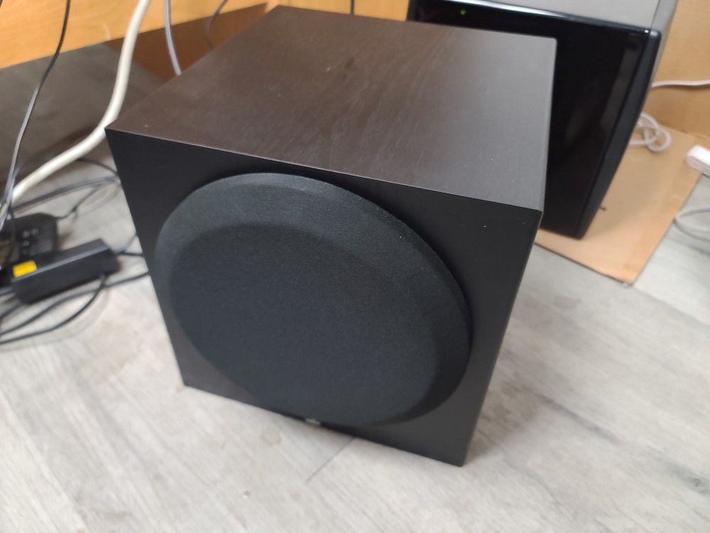 Home Stereo Powered Subwoofer Speaker Black Small for Sale in Mesa, AZ - OfferUp
