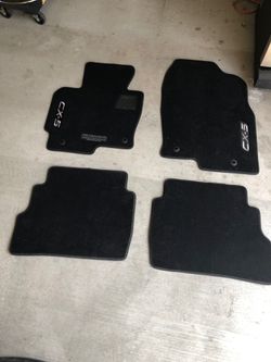 Mazda cx 5 floor mats almost new