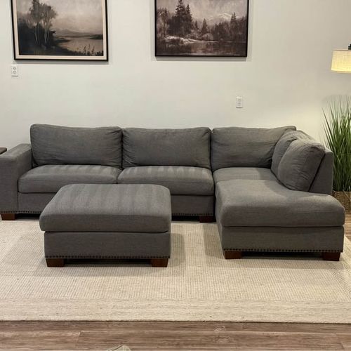 Costco Thomsonvill gray sectional couch delivery available