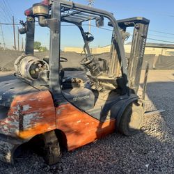 Toyota 2012 Forklift