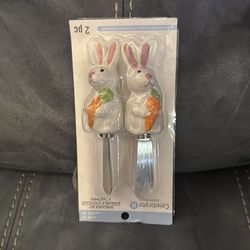 New Celebrate It 2 Piece Knife Ceramic Stainless Steel Easter Bunny Rabbit Spreader Set