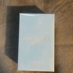 dolce & gabbana light blue mens cologne / 200ml