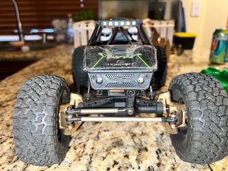 Axial UTB 18 Furitek Brushless Python RC Rock Crawler