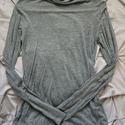 Women's Medium long sleeve shirt
